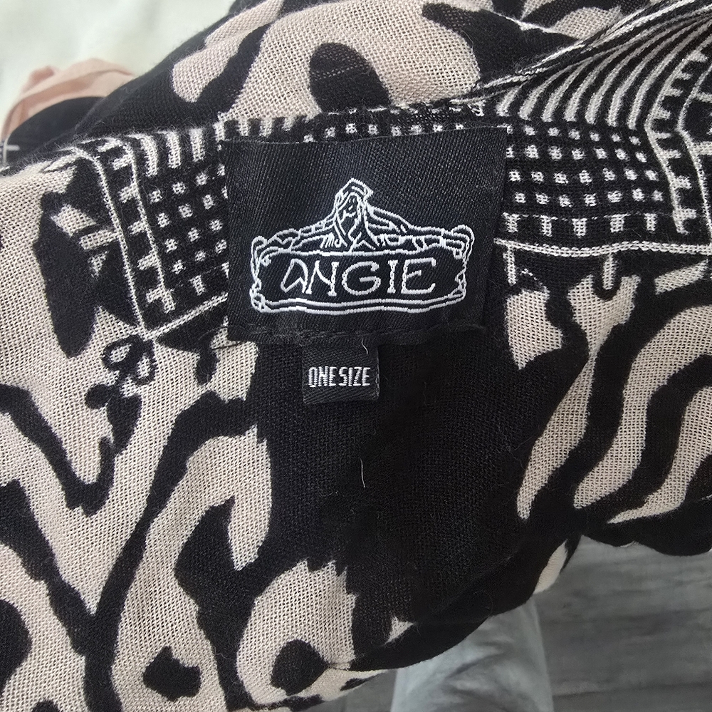 Angie Black and Cream Boho Kimono - Picture 5 of 5